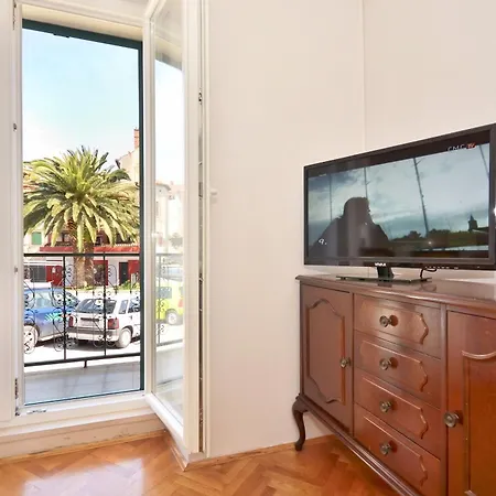Oscar Apartment